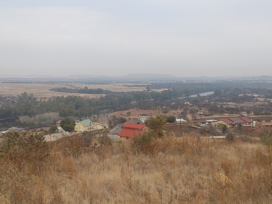 0 Bedroom Property for Sale in Vaaloewer Gauteng