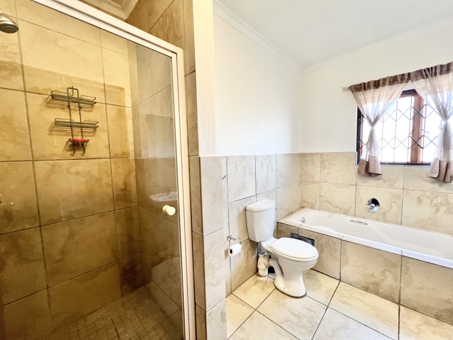3 Bedroom Property for Sale in Country View Estate Gauteng