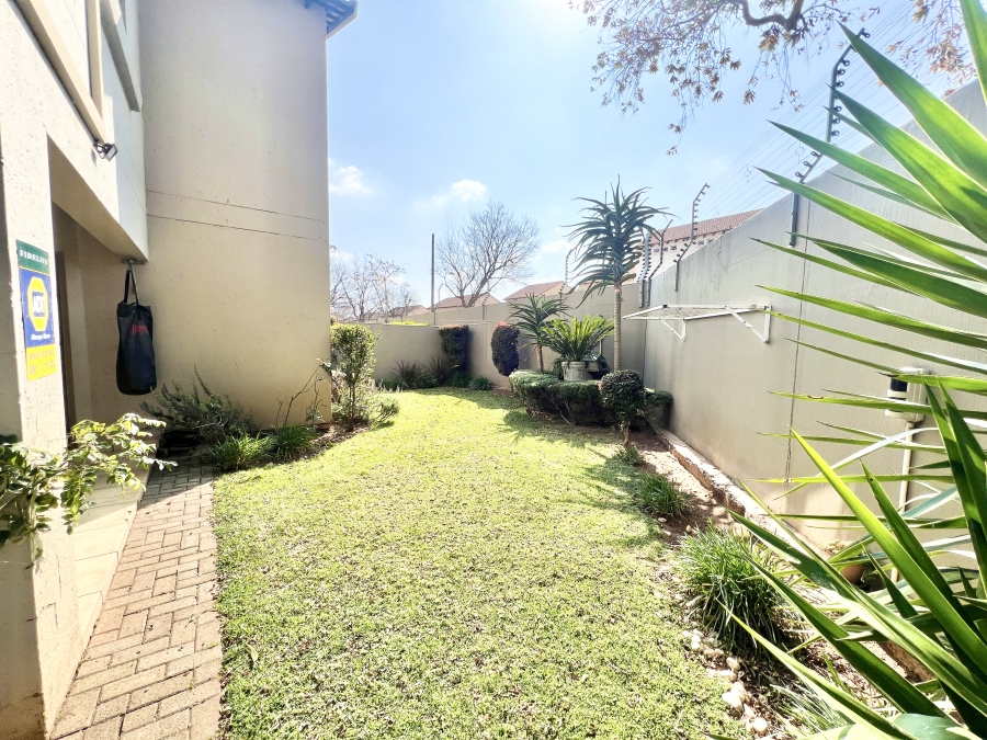 3 Bedroom Property for Sale in Country View Estate Gauteng