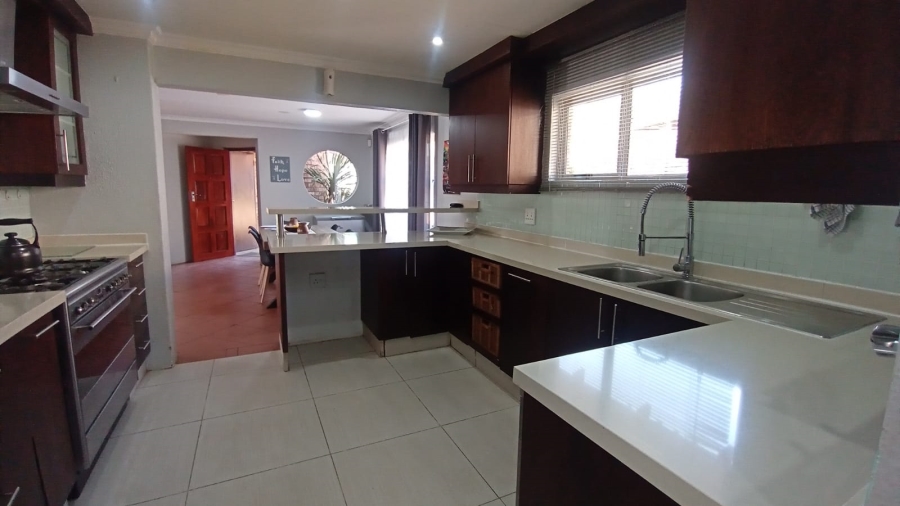 3 Bedroom Property for Sale in Radiokop Gauteng
