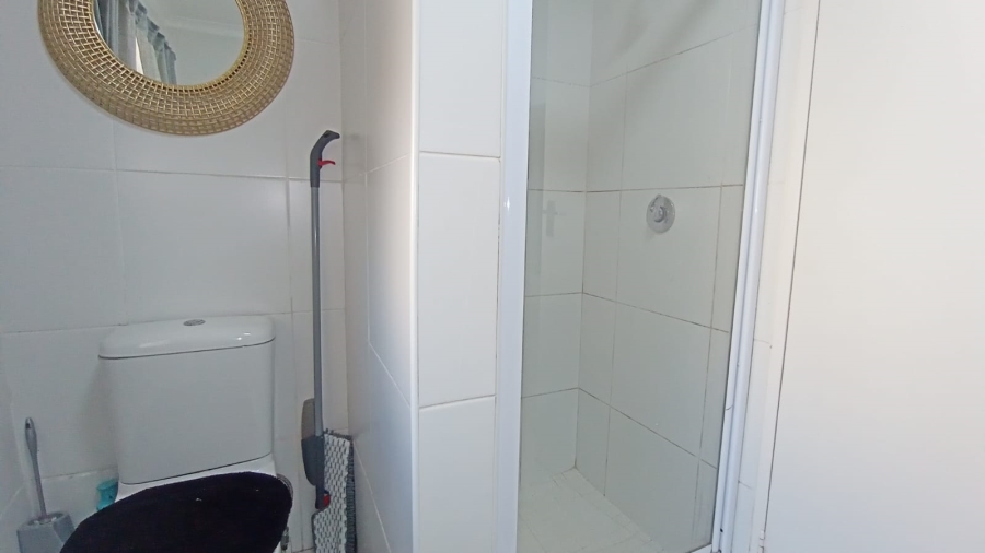 3 Bedroom Property for Sale in Radiokop Gauteng
