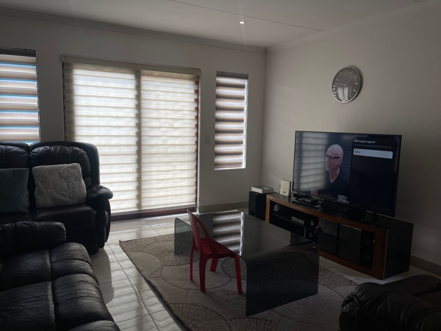 To Let 3 Bedroom Property for Rent in Arundo Estate Gauteng