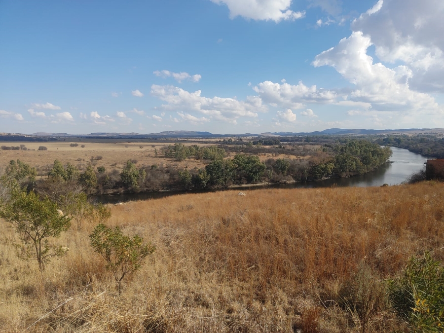 0 Bedroom Property for Sale in Vaaloewer Gauteng