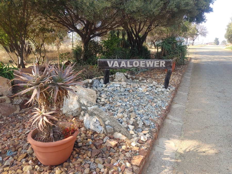0 Bedroom Property for Sale in Vaaloewer Gauteng