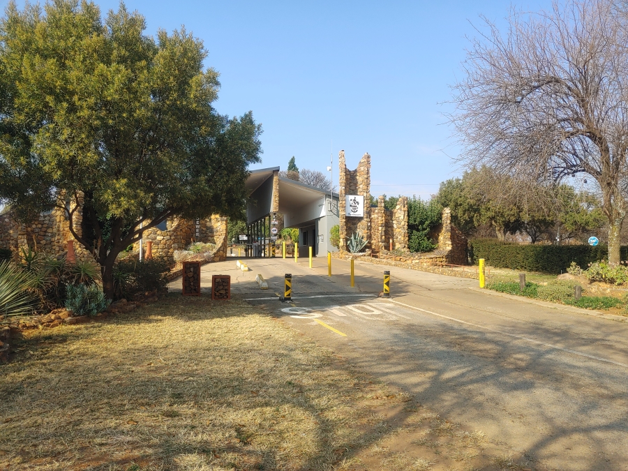 0 Bedroom Property for Sale in Vaaloewer Gauteng