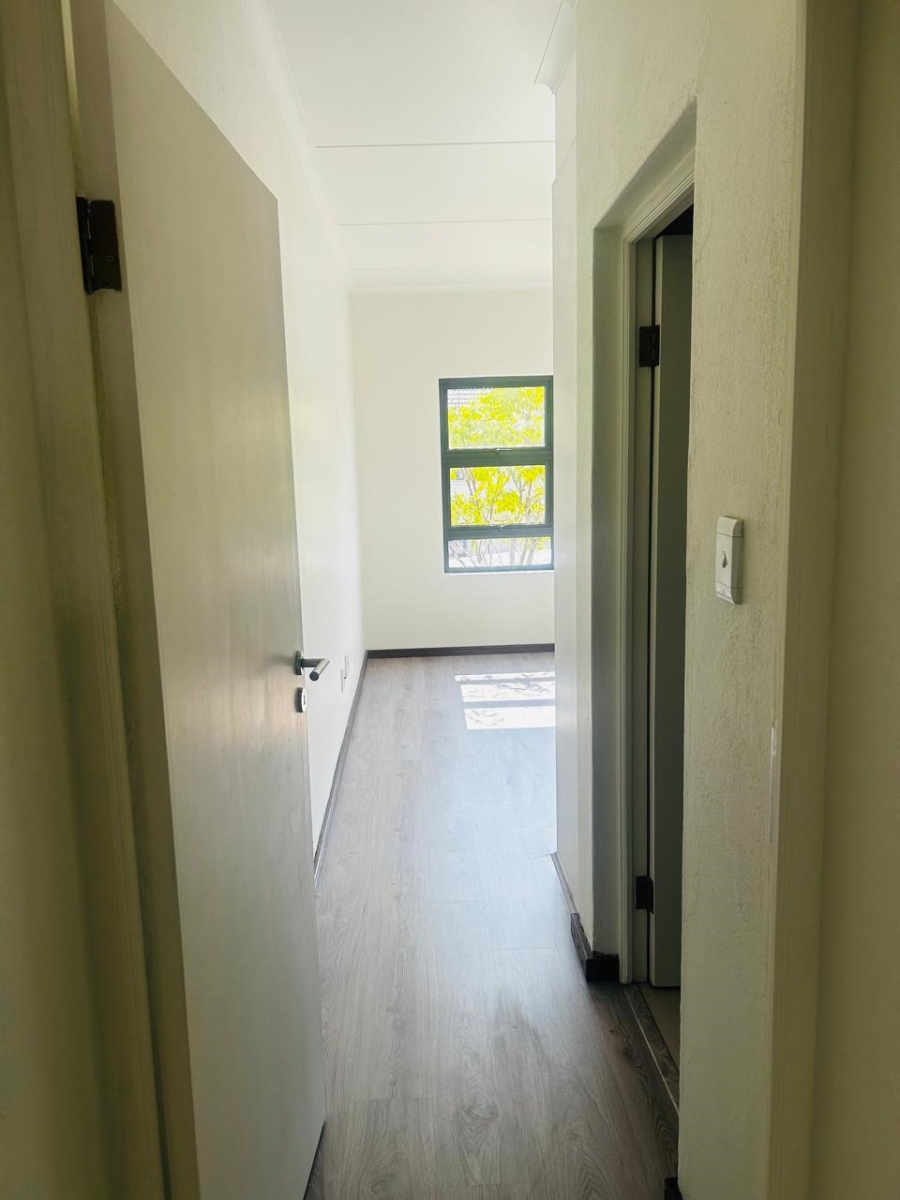 2 Bedroom Property for Sale in The View Gauteng