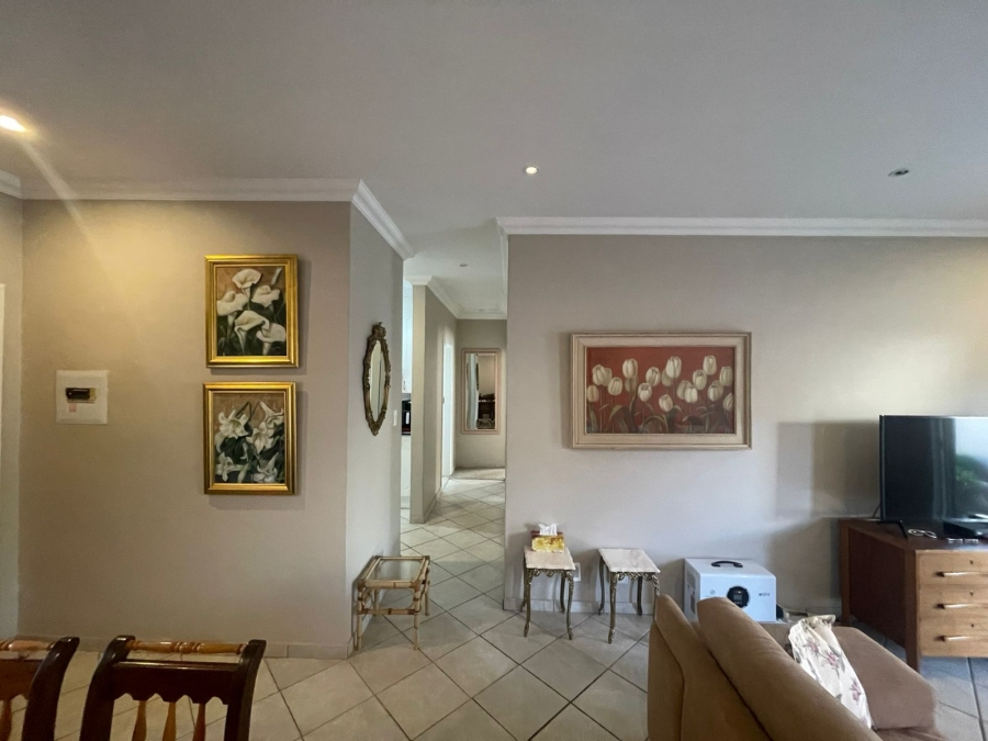 To Let 2 Bedroom Property for Rent in Eldoraigne Gauteng