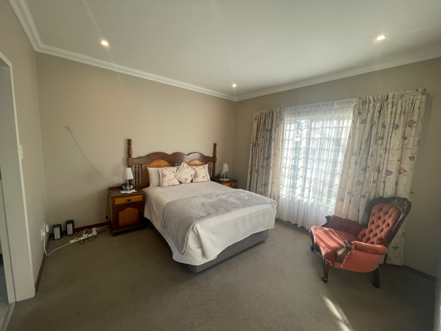 To Let 2 Bedroom Property for Rent in Eldoraigne Gauteng