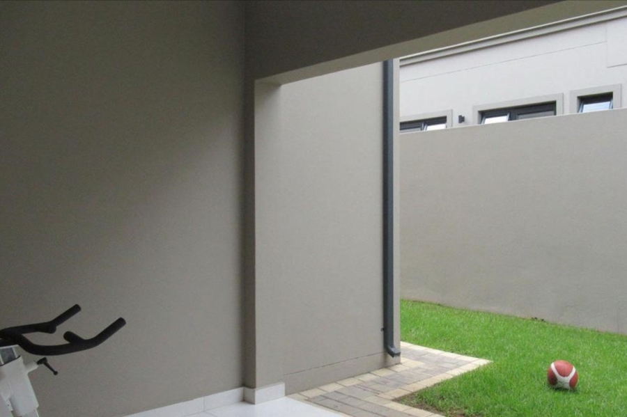 4 Bedroom Property for Sale in Olivedale Gauteng
