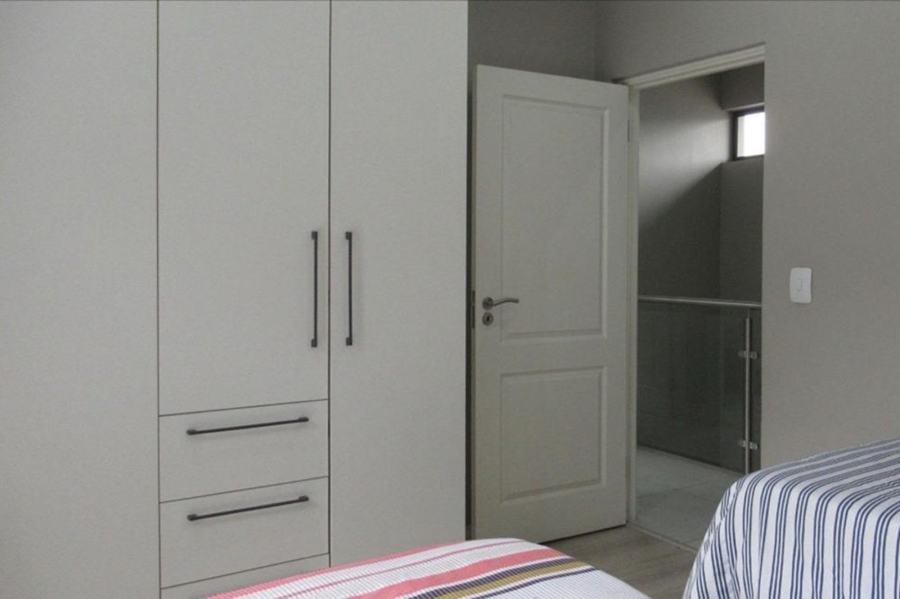 4 Bedroom Property for Sale in Olivedale Gauteng