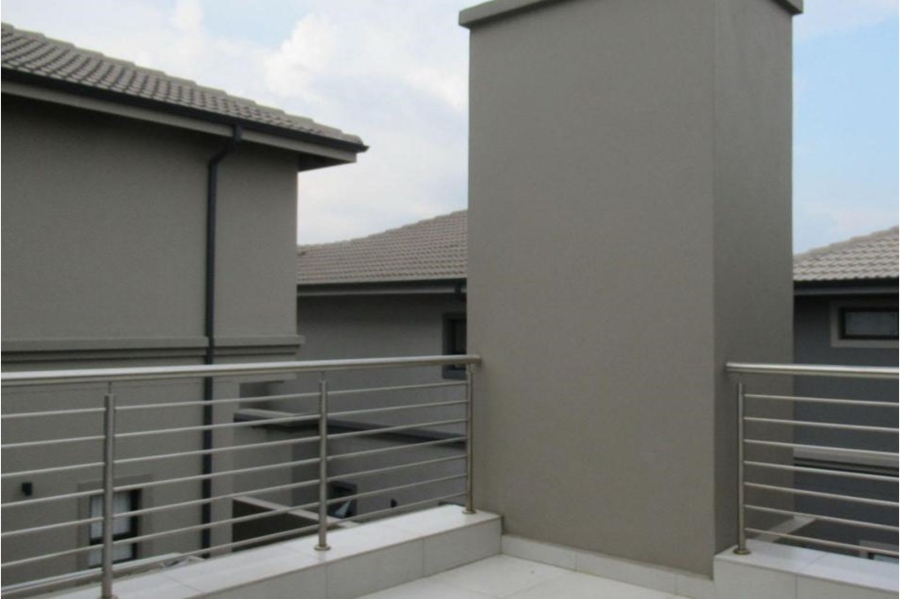 4 Bedroom Property for Sale in Olivedale Gauteng