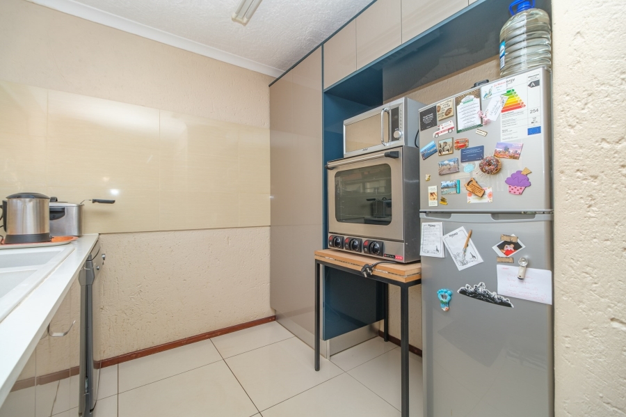 To Let 3 Bedroom Property for Rent in Constantia Kloof Gauteng