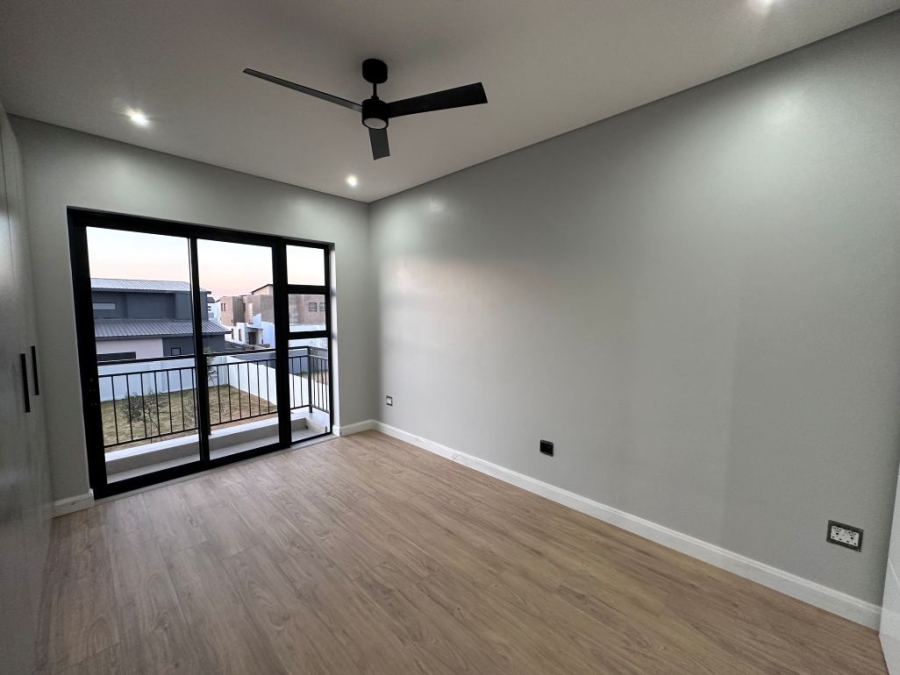 5 Bedroom Property for Sale in Midstream Heights Gauteng