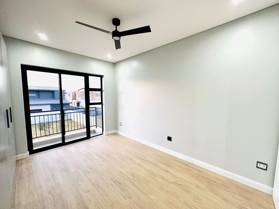 5 Bedroom Property for Sale in Midstream Heights Gauteng