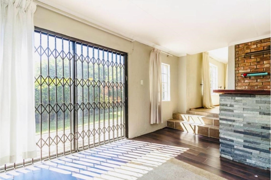 3 Bedroom Property for Sale in Honeydew Grove Gauteng