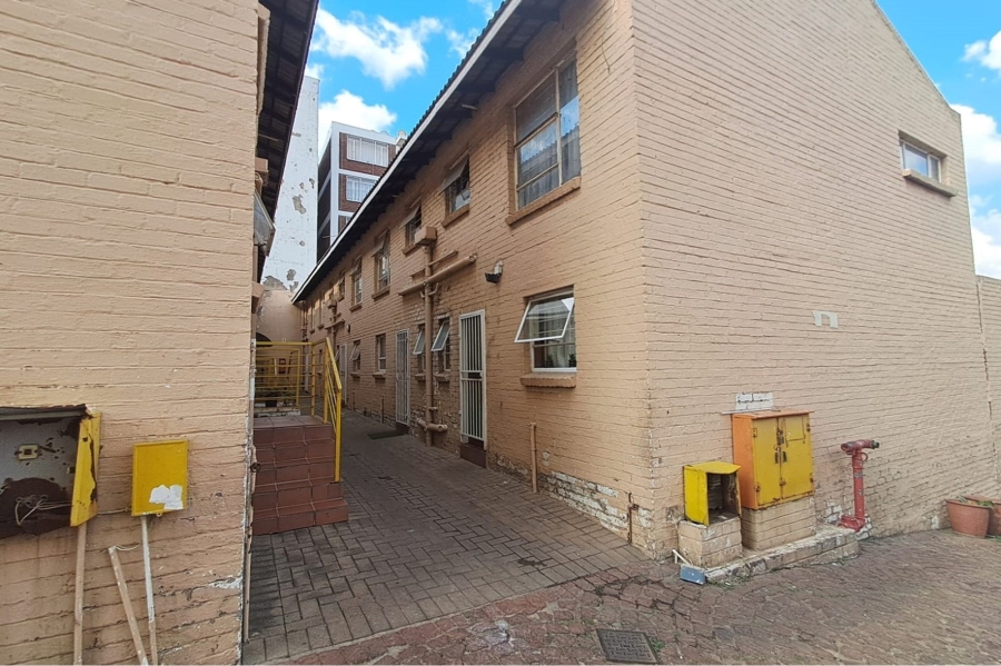 2 Bedroom Property for Sale in Yeoville Gauteng