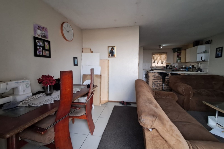 2 Bedroom Property for Sale in Yeoville Gauteng