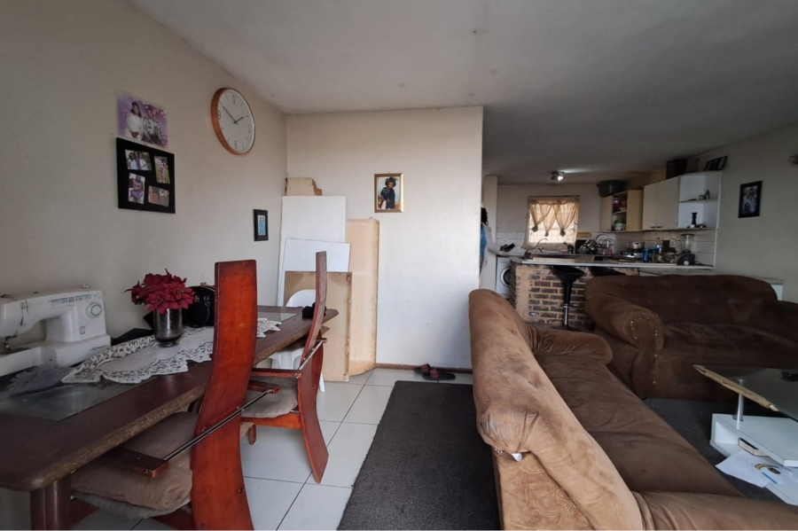 2 Bedroom Property for Sale in Yeoville Gauteng