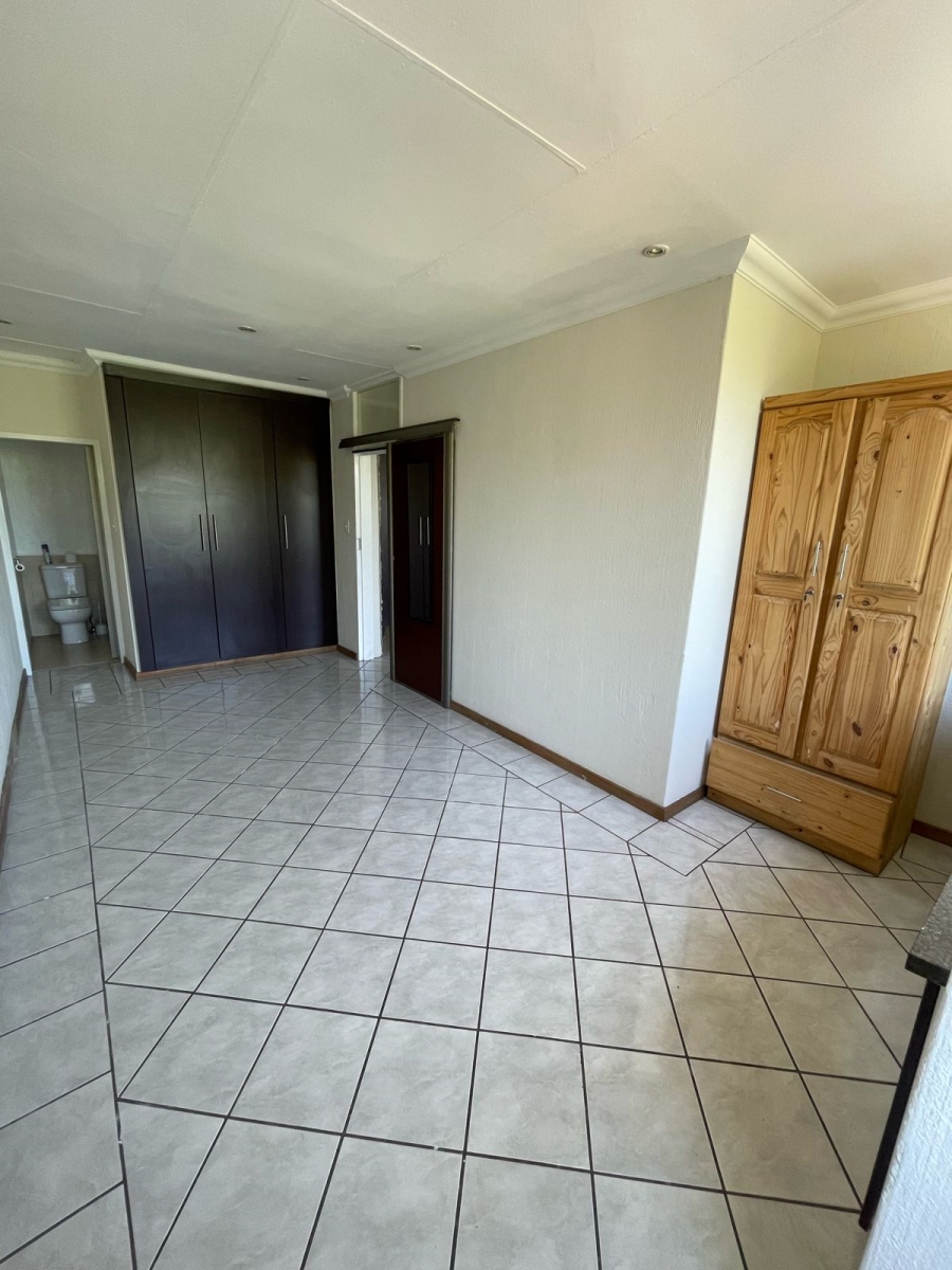 To Let 1 Bedroom Property for Rent in Riviera Gauteng