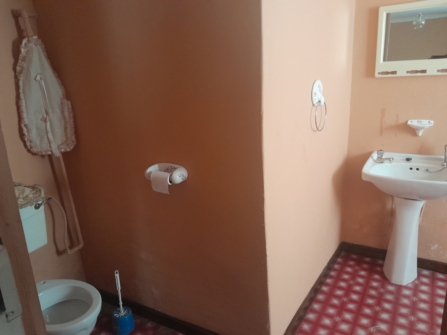 To Let 1 Bedroom Property for Rent in Delville Gauteng