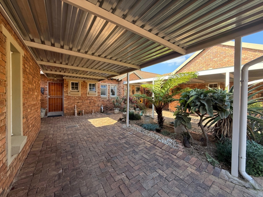 2 Bedroom Property for Sale in Amberfield Gauteng