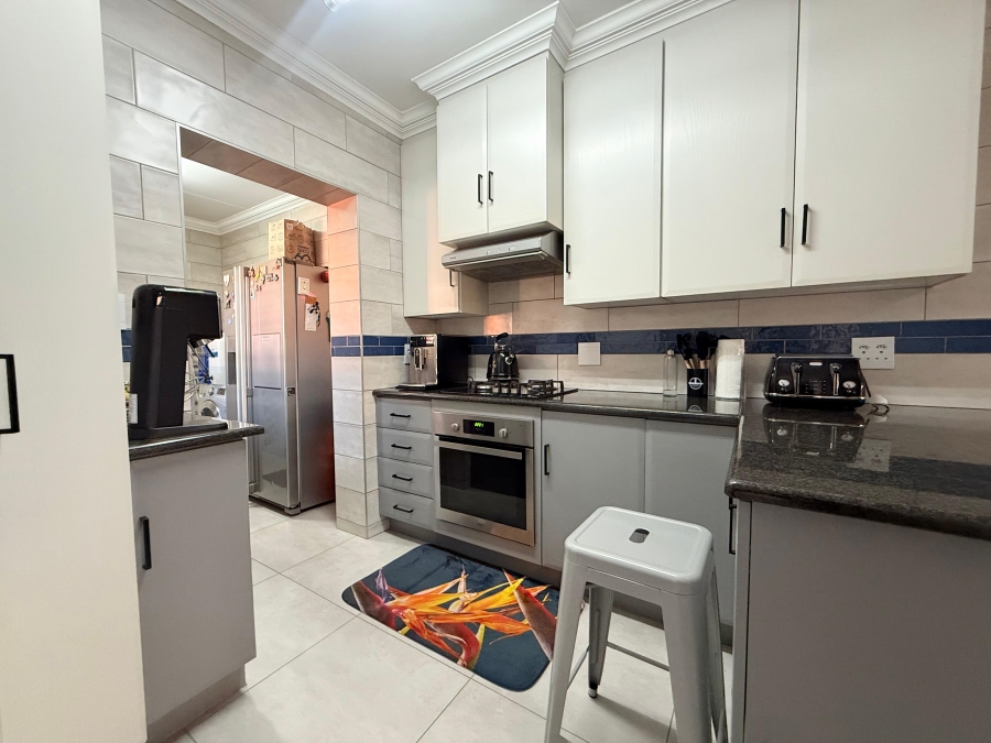 2 Bedroom Property for Sale in Amberfield Gauteng