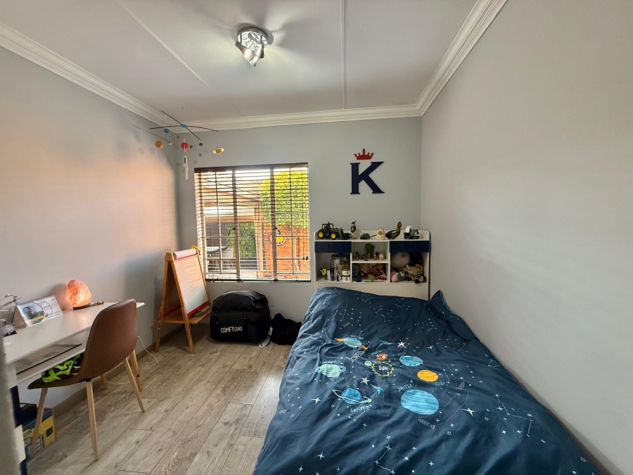 2 Bedroom Property for Sale in Amberfield Gauteng