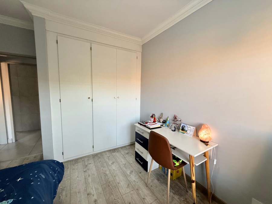 2 Bedroom Property for Sale in Amberfield Gauteng