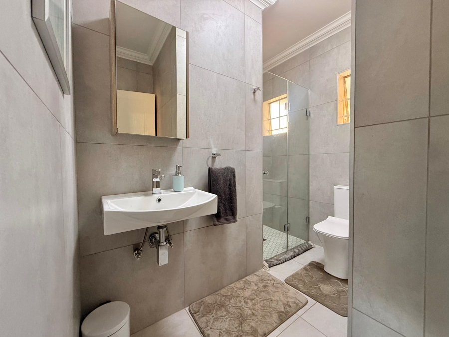 2 Bedroom Property for Sale in Amberfield Gauteng