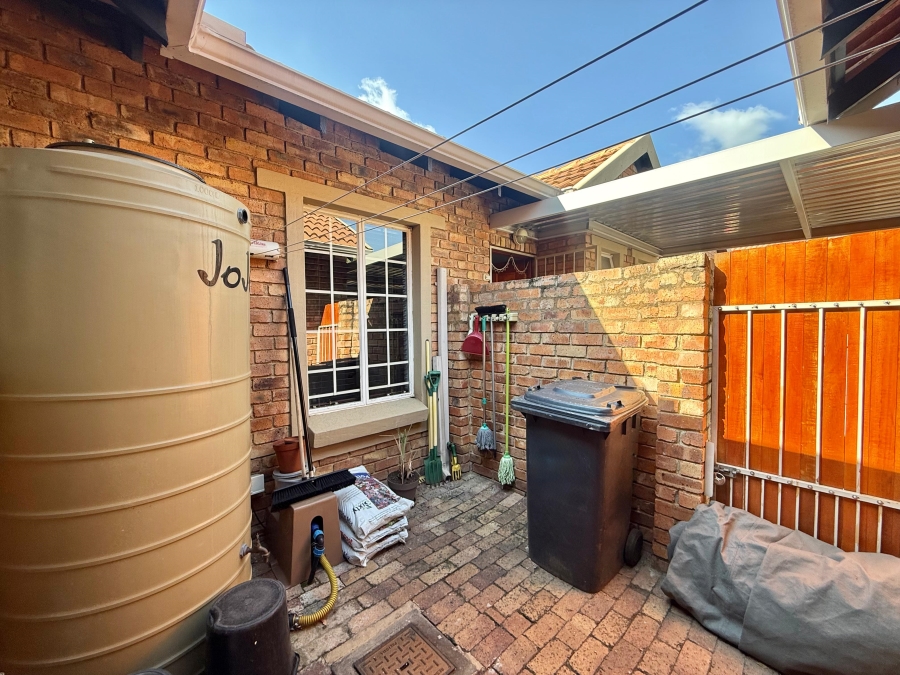 2 Bedroom Property for Sale in Amberfield Gauteng