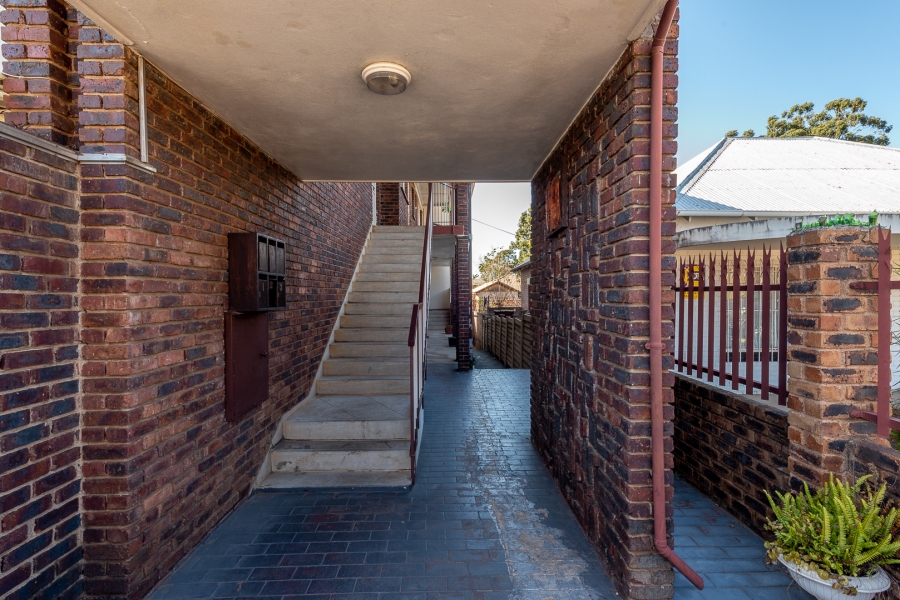 To Let 2 Bedroom Property for Rent in Rosettenville Gauteng