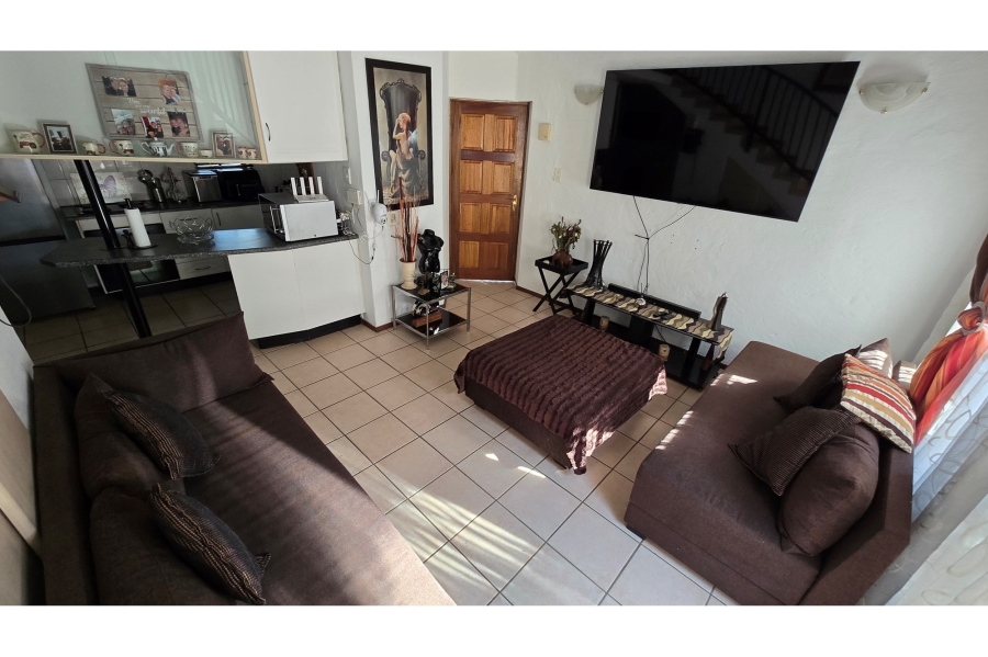 3 Bedroom Property for Sale in Equestria Gauteng