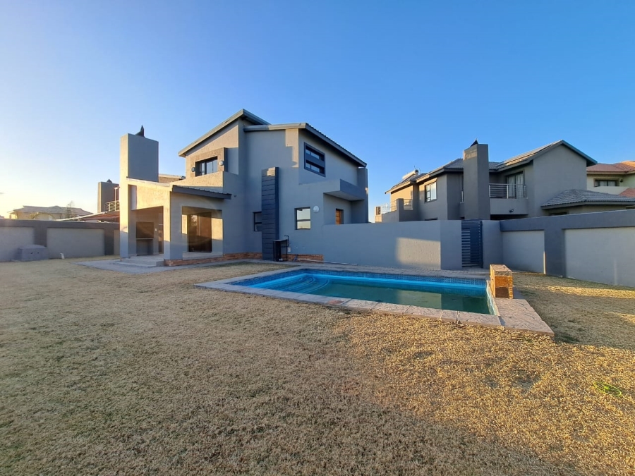 3 Bedroom Property for Sale in Helderwyk Gauteng