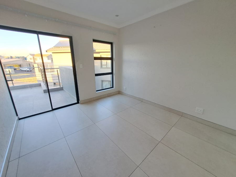 3 Bedroom Property for Sale in Helderwyk Gauteng