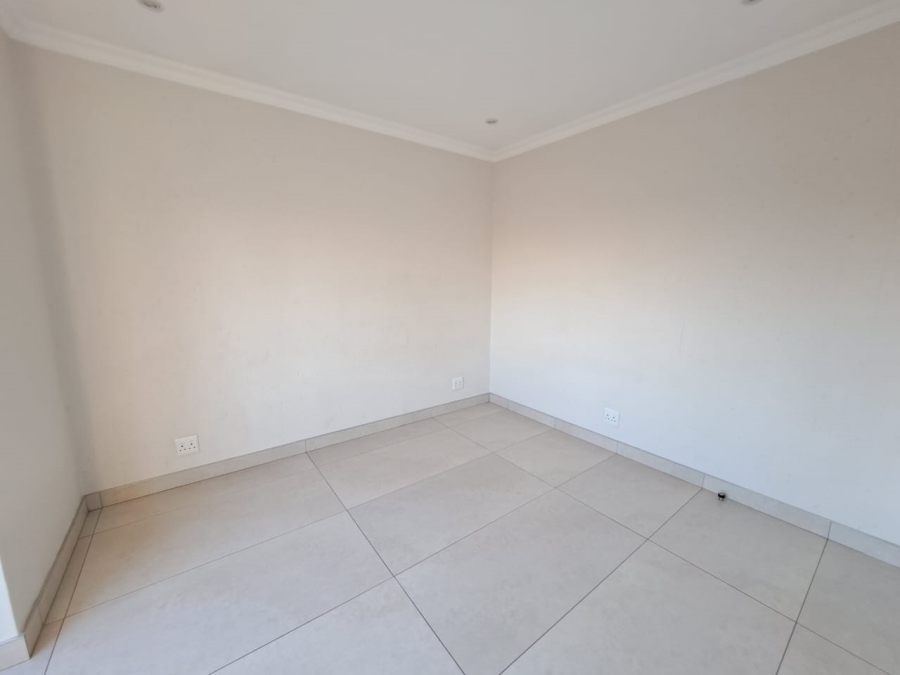 3 Bedroom Property for Sale in Helderwyk Gauteng
