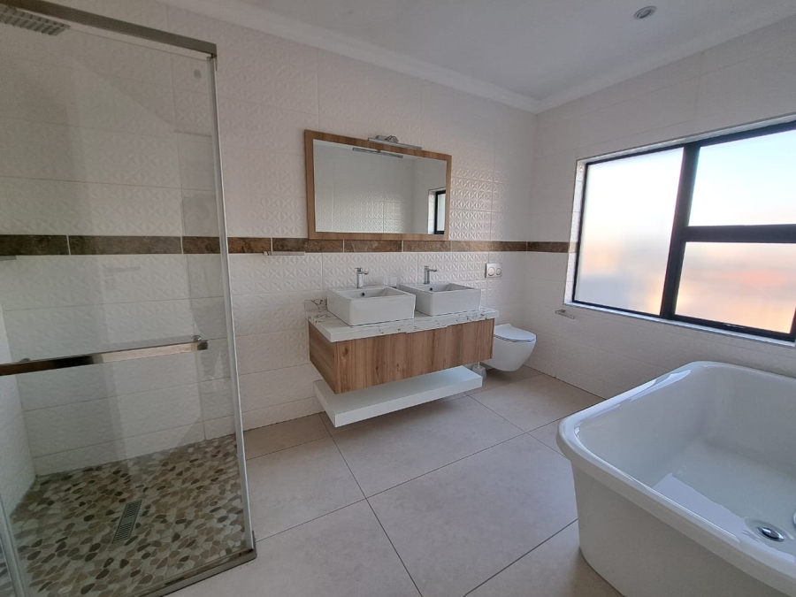 3 Bedroom Property for Sale in Helderwyk Gauteng