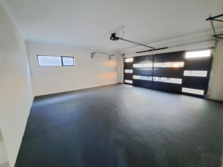 3 Bedroom Property for Sale in Helderwyk Gauteng
