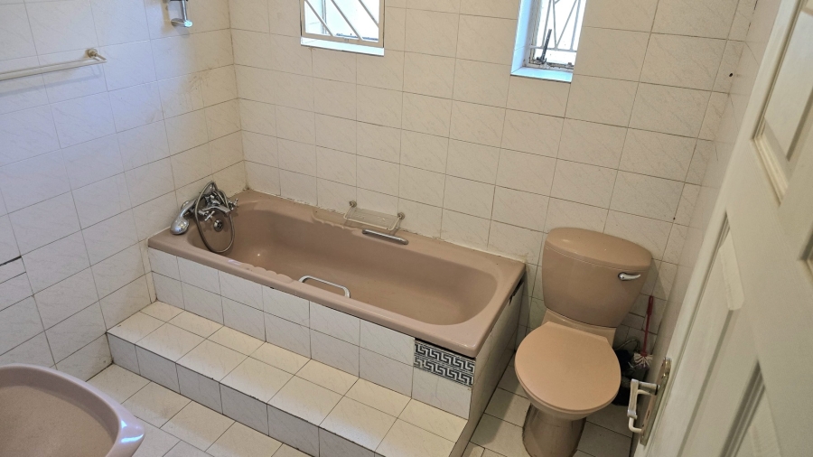 3 Bedroom Property for Sale in Laudium Ext 1 Gauteng