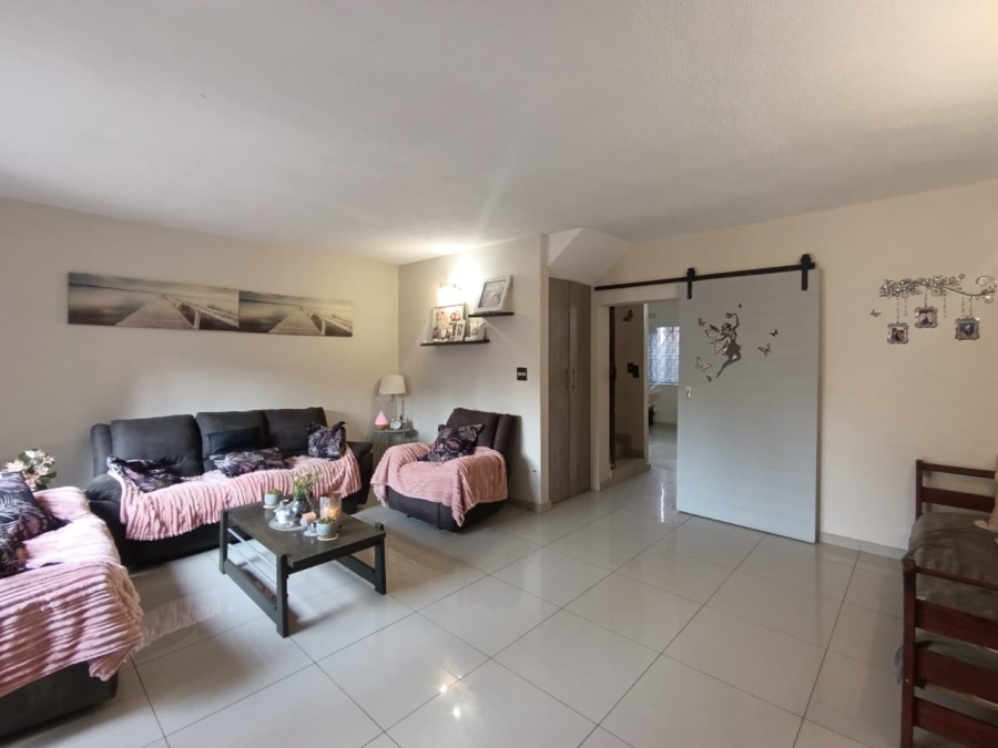 3 Bedroom Property for Sale in Brackenhurst Gauteng