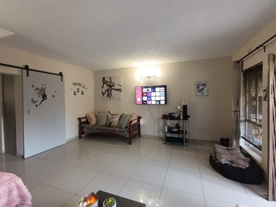 3 Bedroom Property for Sale in Brackenhurst Gauteng
