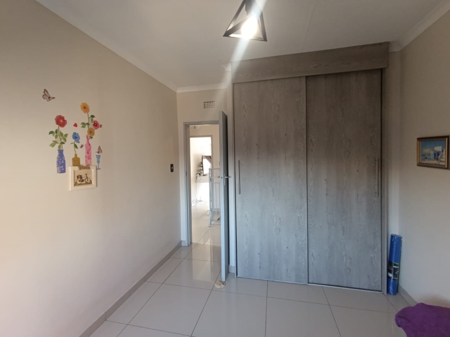 3 Bedroom Property for Sale in Brackenhurst Gauteng