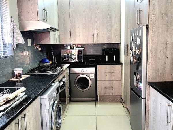 3 Bedroom Property for Sale in Brackenhurst Gauteng