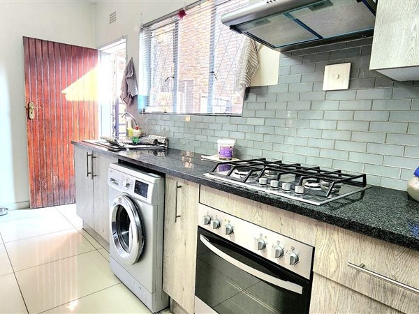 3 Bedroom Property for Sale in Brackenhurst Gauteng