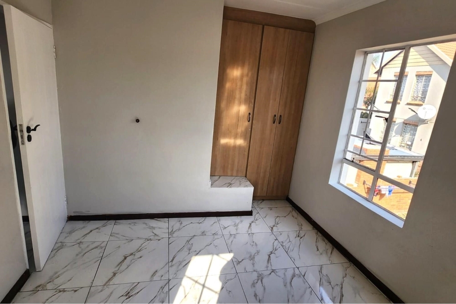 To Let 3 Bedroom Property for Rent in Kosmosdal Gauteng