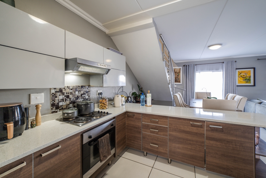 3 Bedroom Property for Sale in Halfway Gardens Gauteng