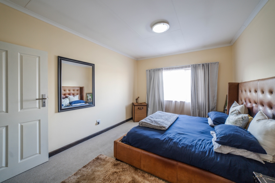 3 Bedroom Property for Sale in Halfway Gardens Gauteng