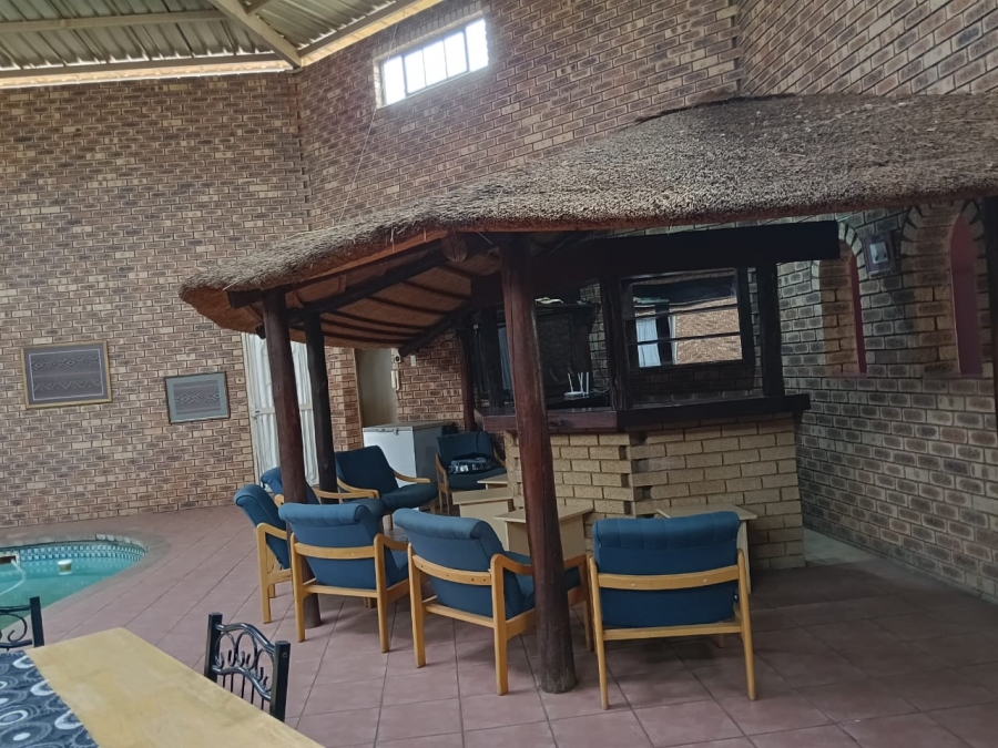 11 Bedroom Property for Sale in Hillshaven Gauteng