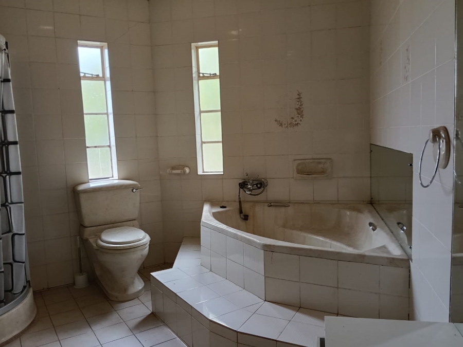11 Bedroom Property for Sale in Hillshaven Gauteng