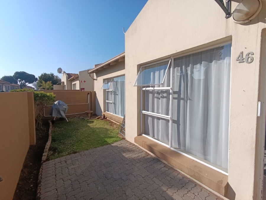 2 Bedroom Property for Sale in Meyersdal Gauteng