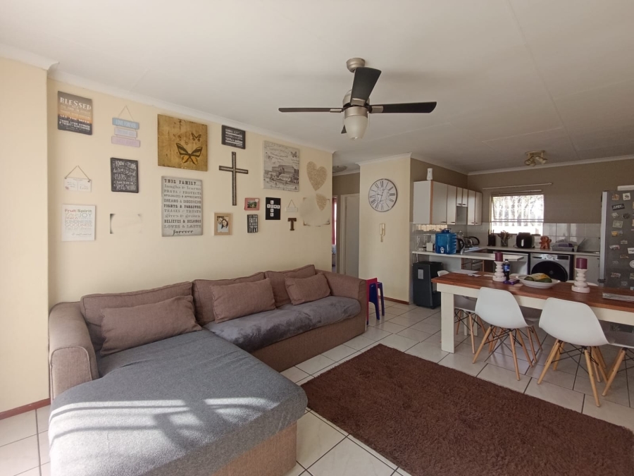 2 Bedroom Property for Sale in Meyersdal Gauteng